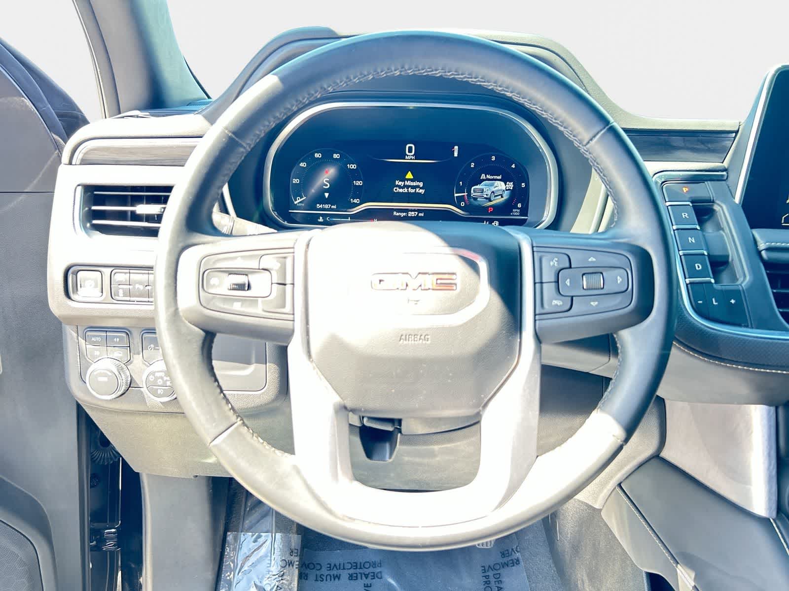 Thumbnail: 2024 GMC Yukon - 16