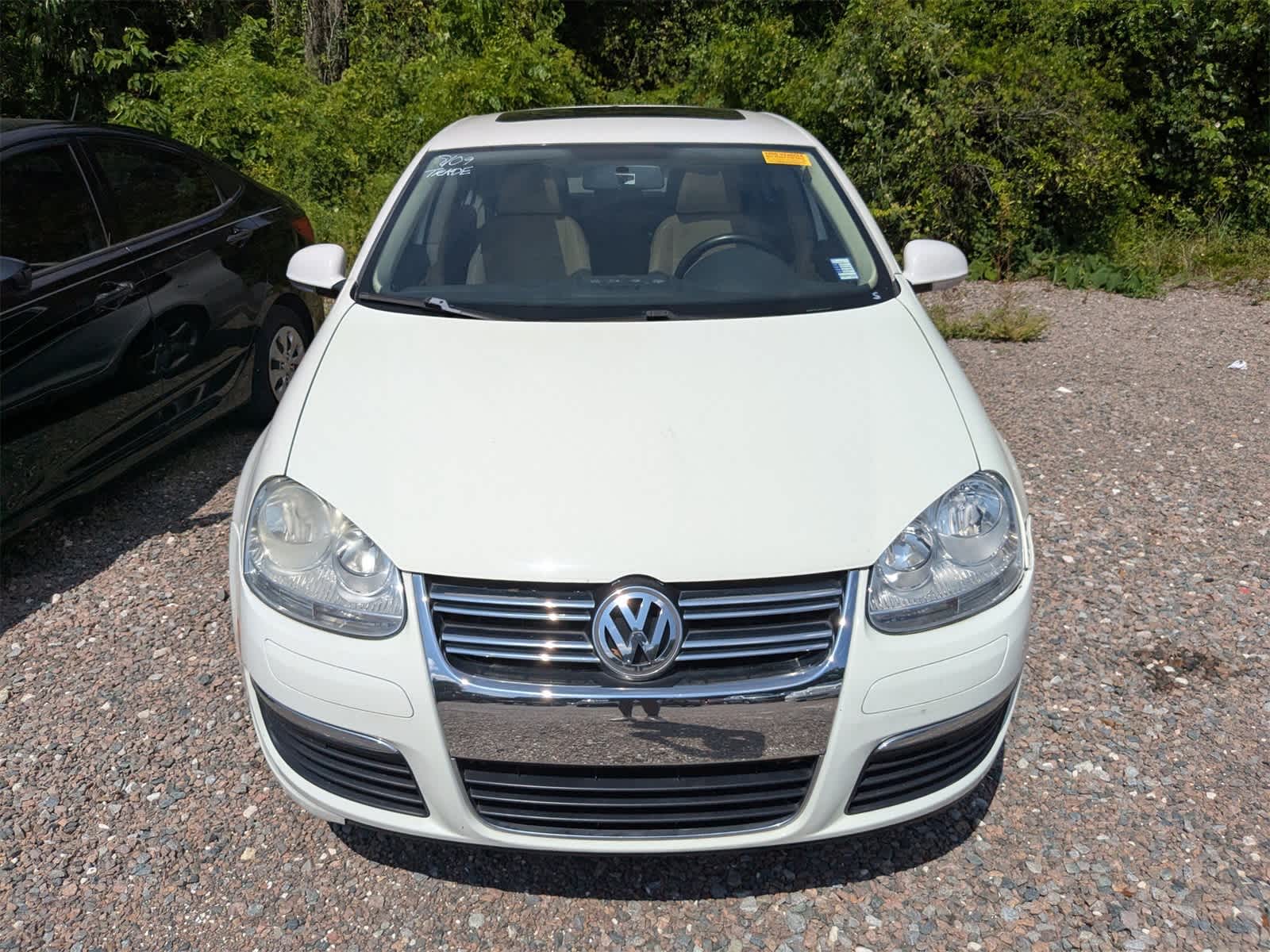 Thumbnail: 2010 Volkswagen Jetta - 2