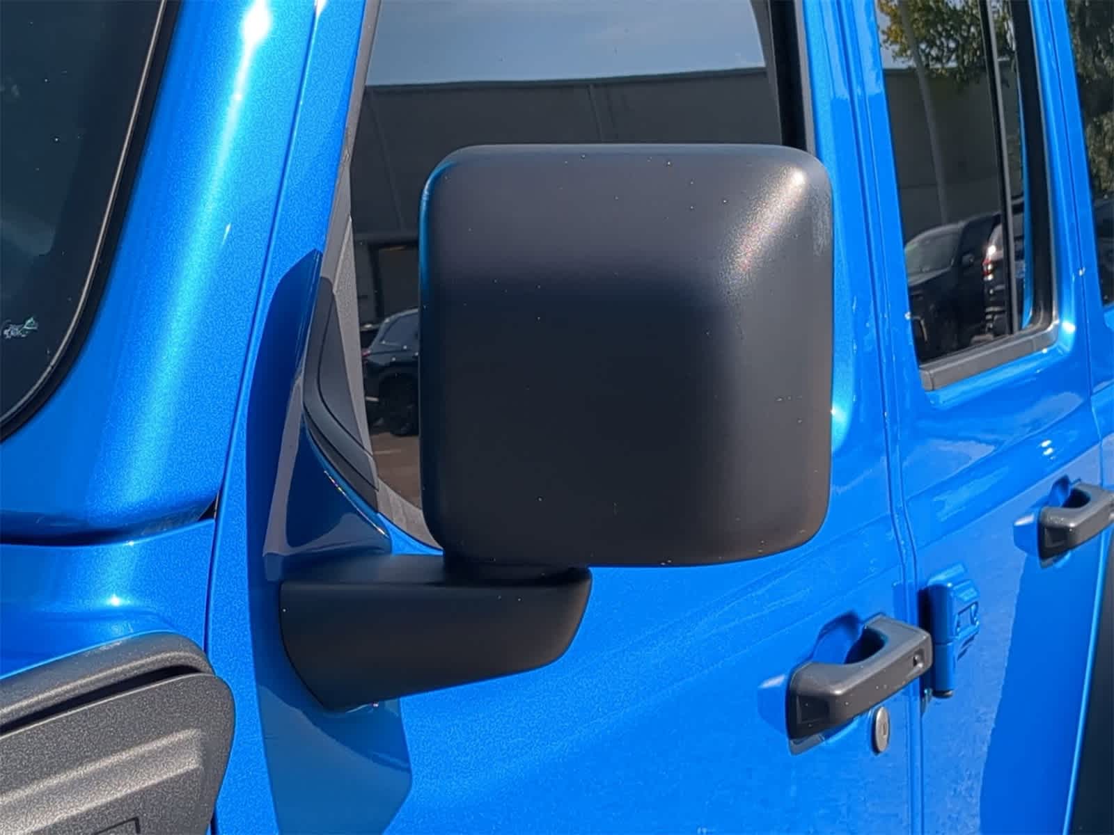 Thumbnail: 2022 Jeep Wrangler - 12