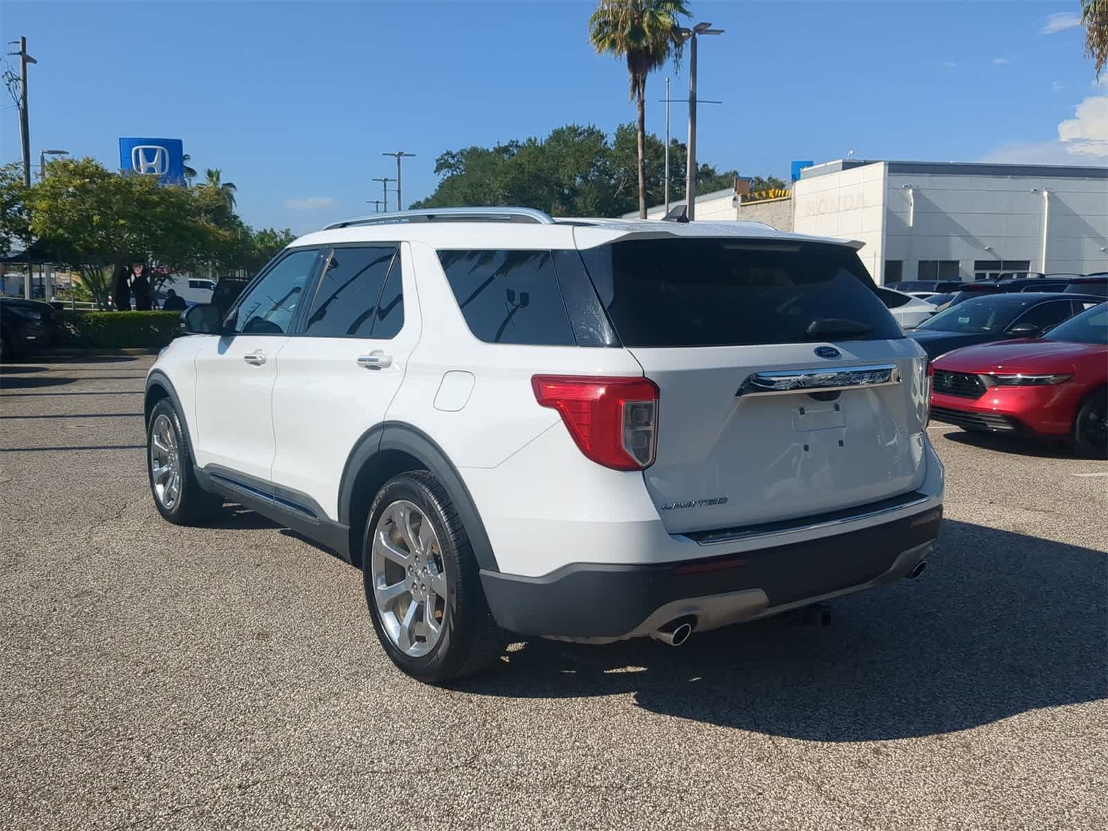 Thumbnail: 2022 Ford Explorer - 5