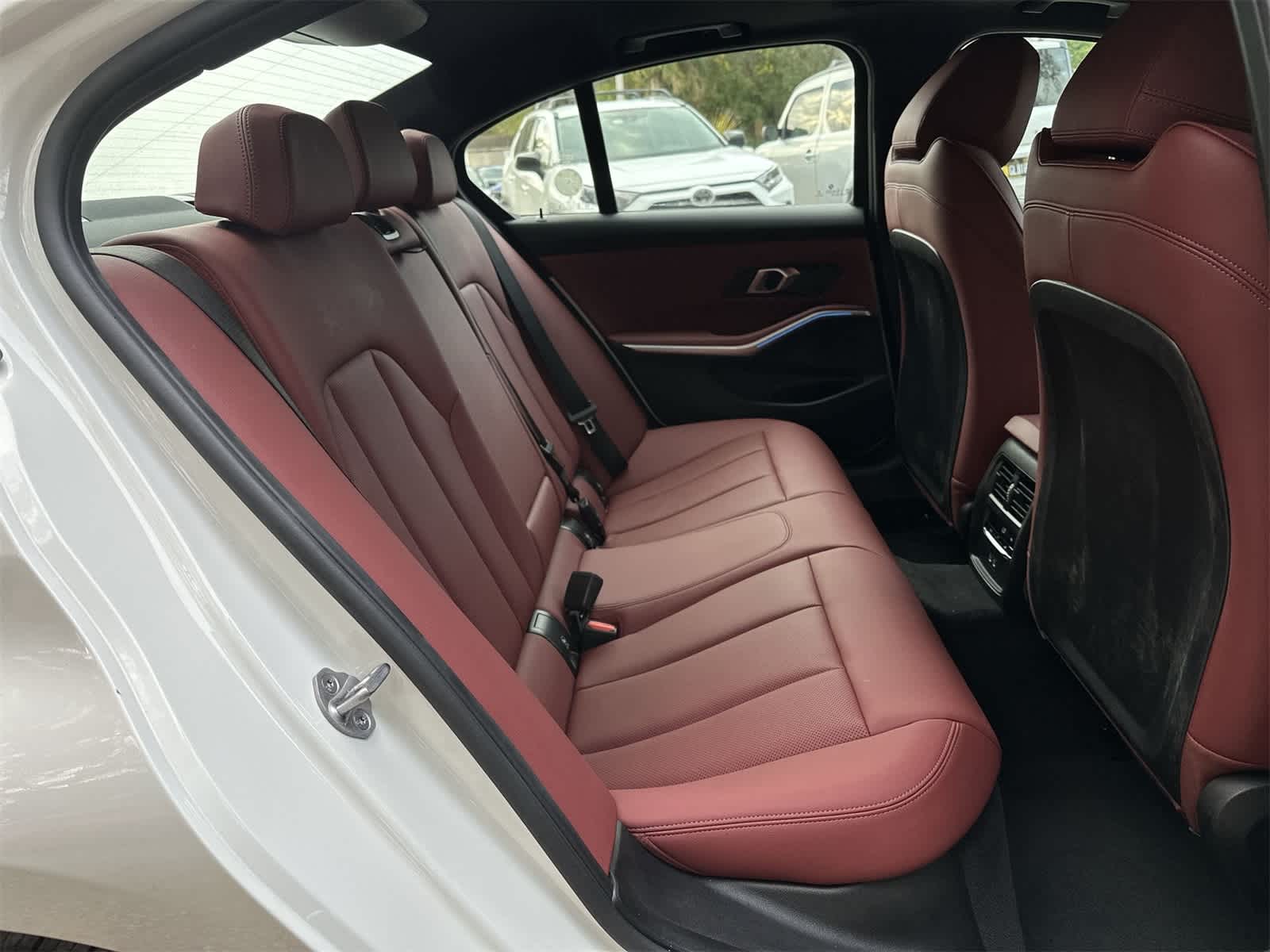 Thumbnail: 2025 BMW 3 Series - 13