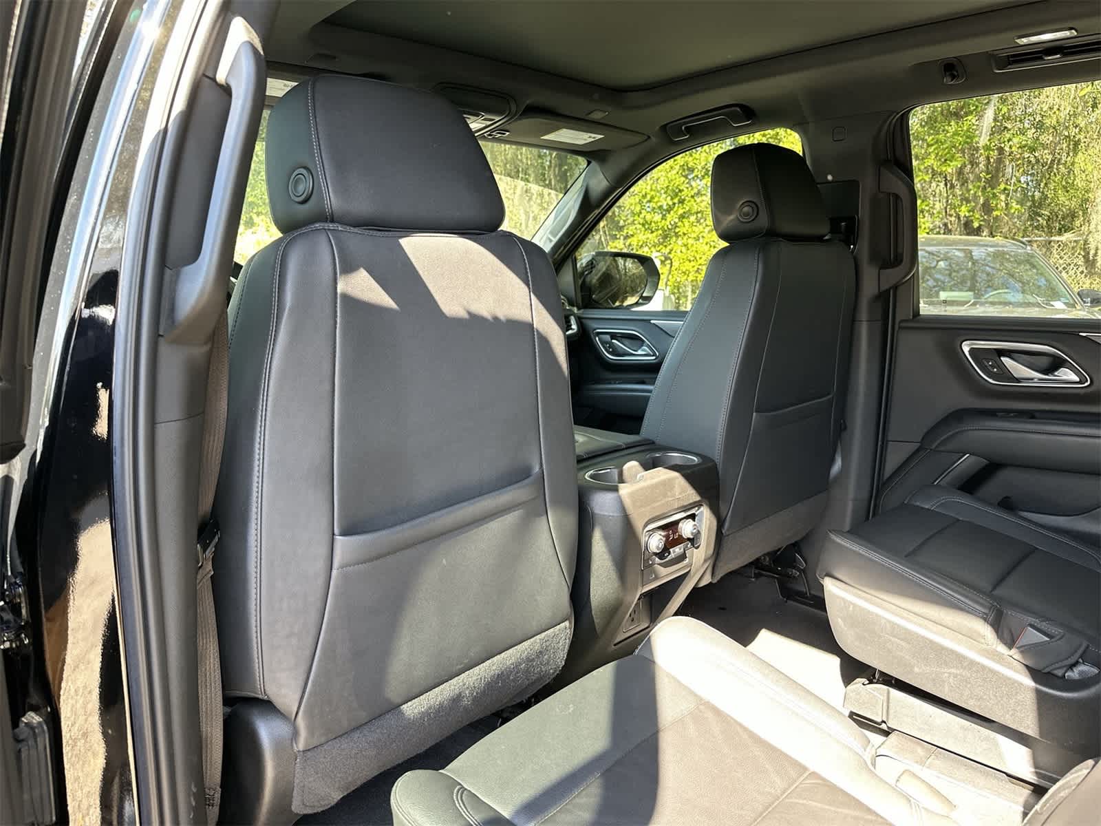 Thumbnail: 2022 Chevrolet Tahoe - 11