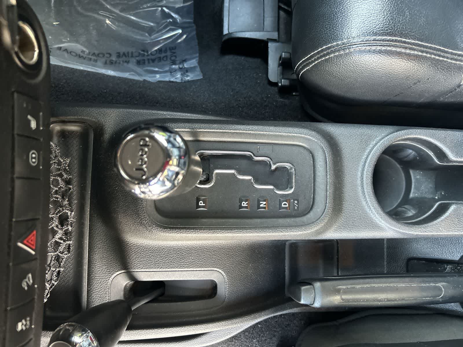 Thumbnail: 2012 Jeep Wrangler - 17