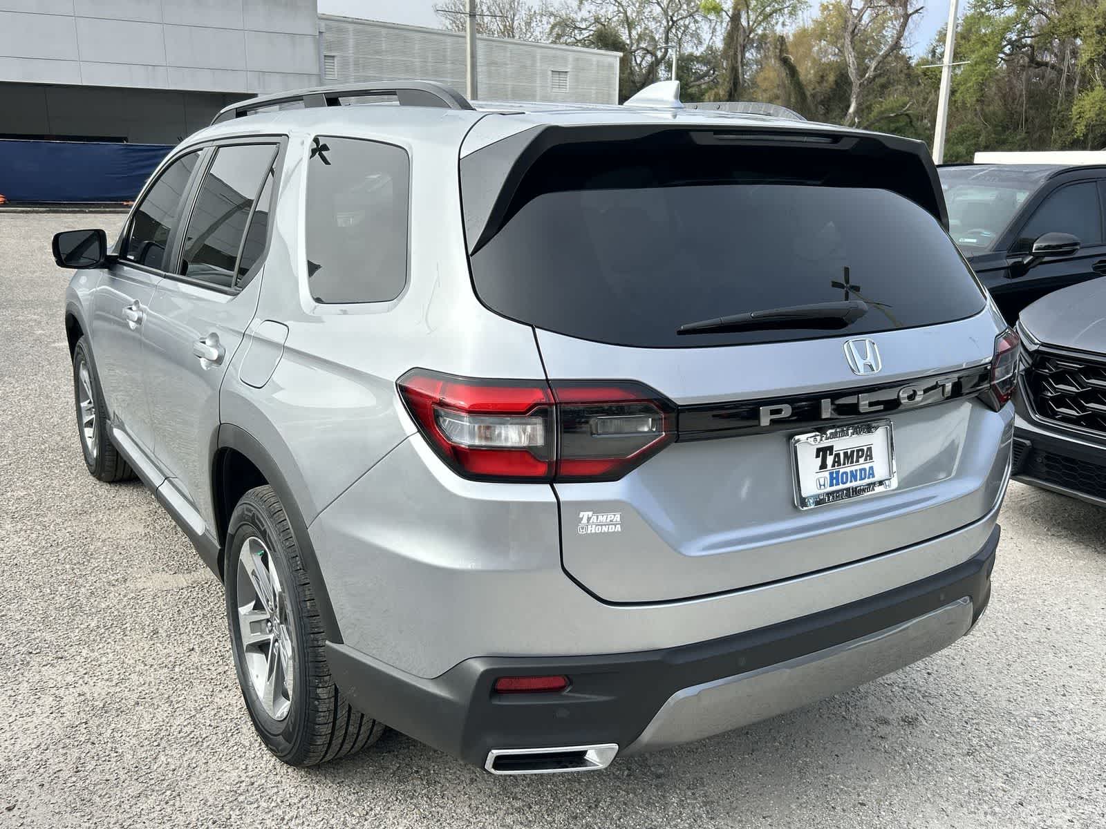 Thumbnail: 2026 Honda Pilot - 8