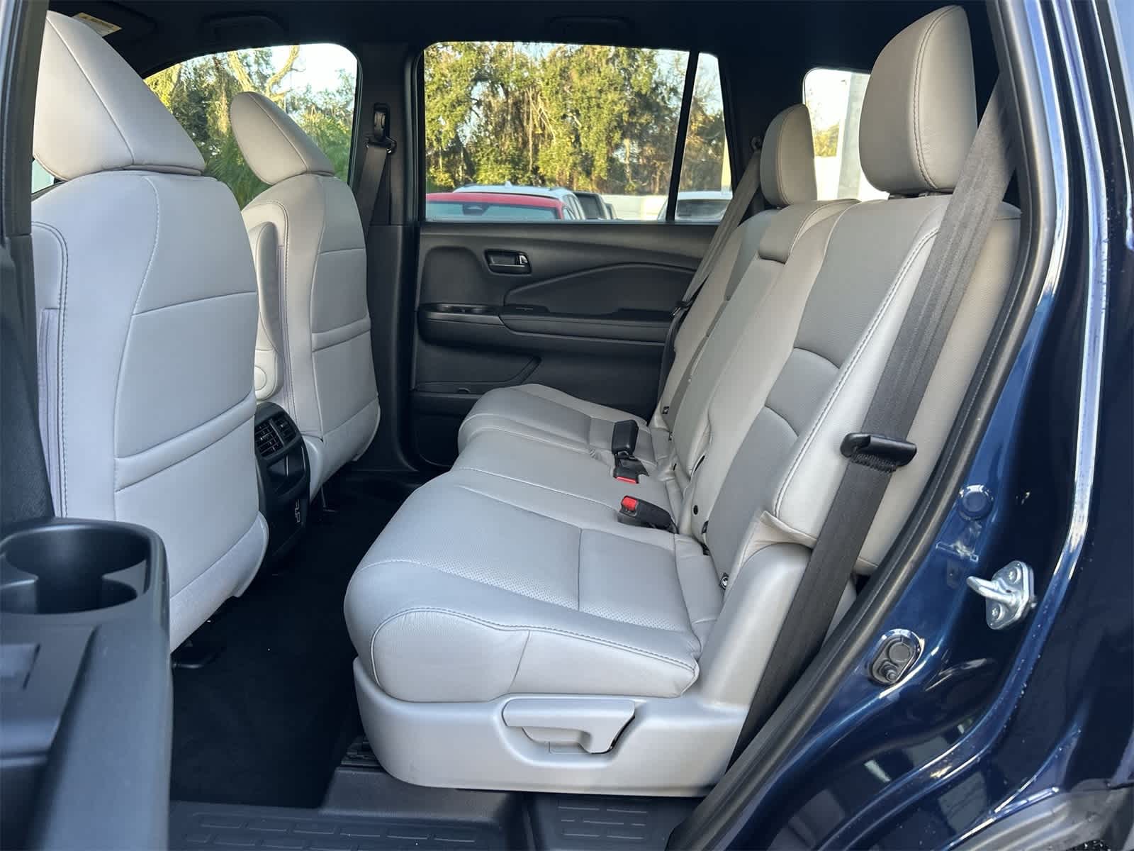 Thumbnail: 2022 Honda Passport - 13