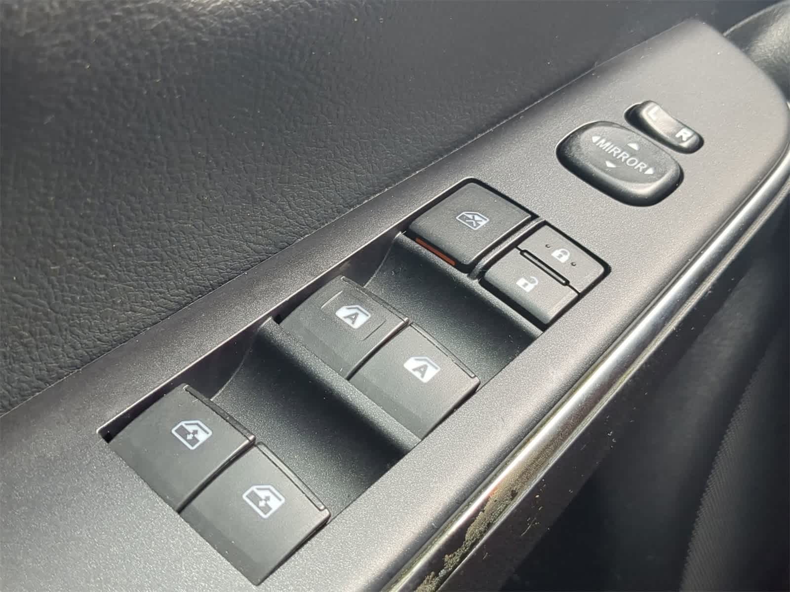 Thumbnail: 2015 Toyota Camry - 21