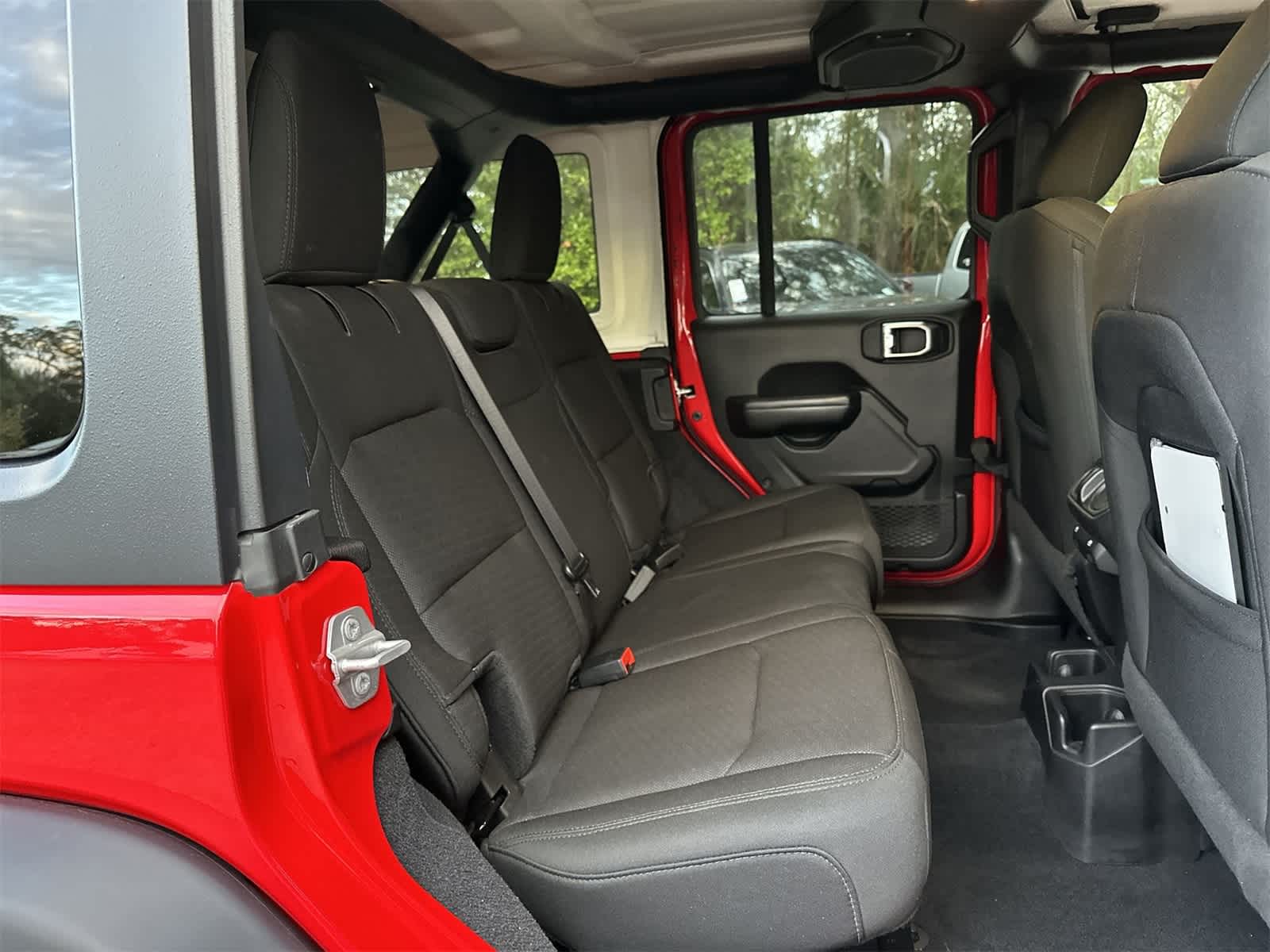 Thumbnail: 2019 Jeep Wrangler - 13