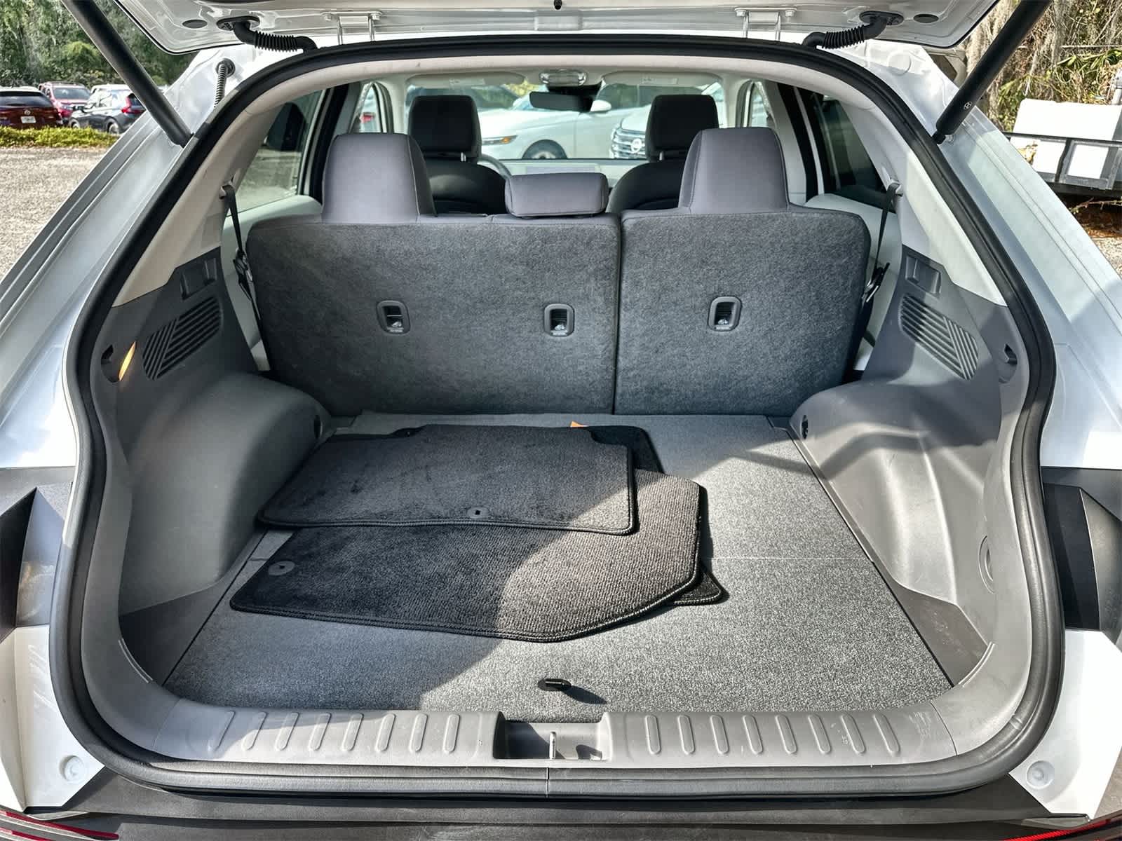 Thumbnail: 2024 Hyundai Ioniq 5 - 18