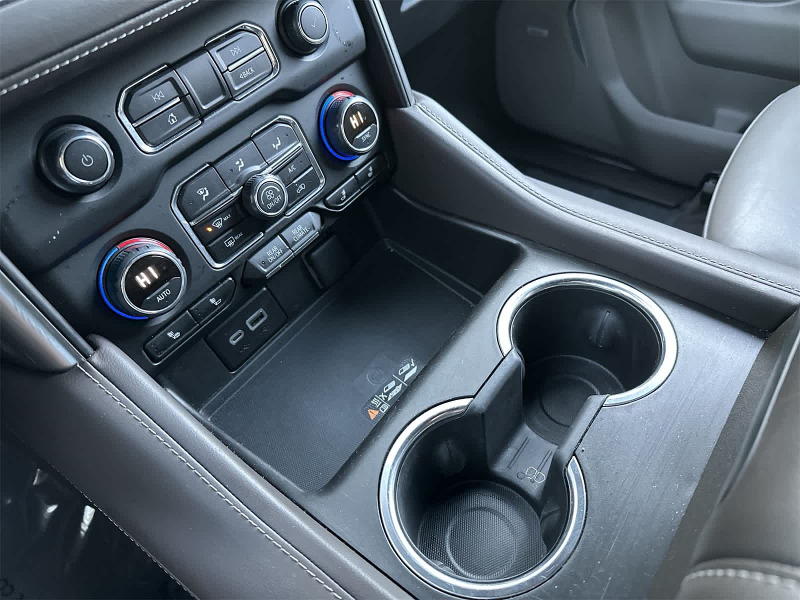 Thumbnail: 2024 Chevrolet Suburban - 17