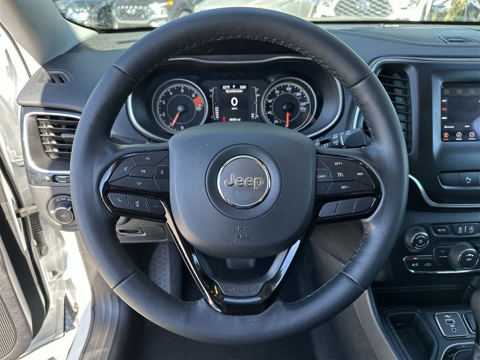 Thumbnail: 2021 Jeep Cherokee - 3