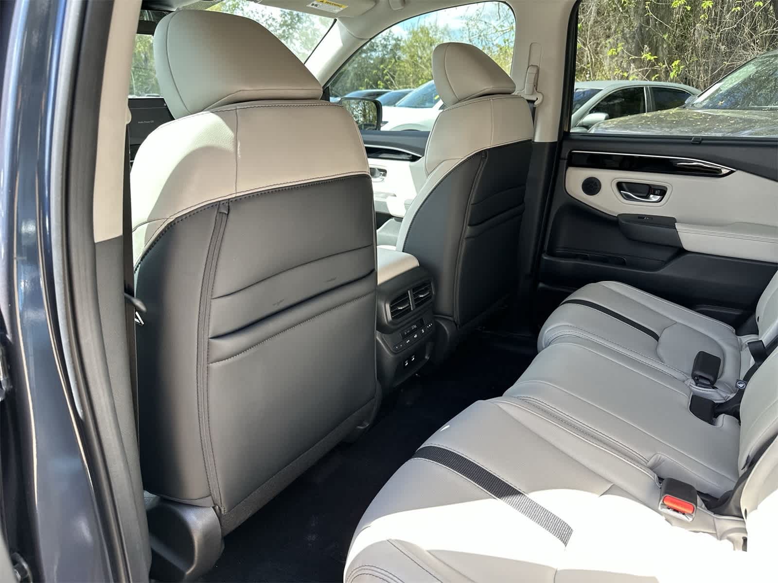 Thumbnail: 2026 Honda Pilot - 12