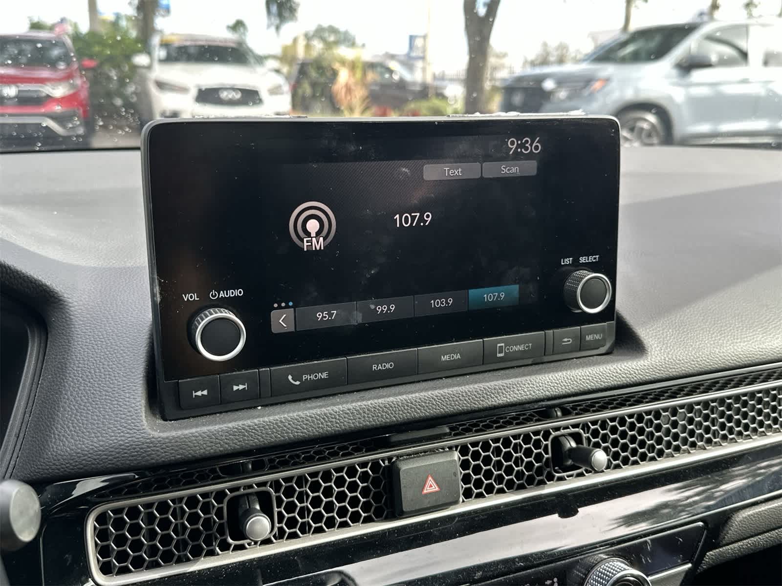 Thumbnail: 2024 Honda Civic - 4