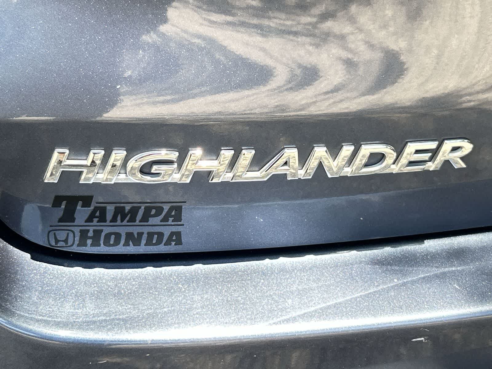 Thumbnail: 2015 Toyota Highlander - 8