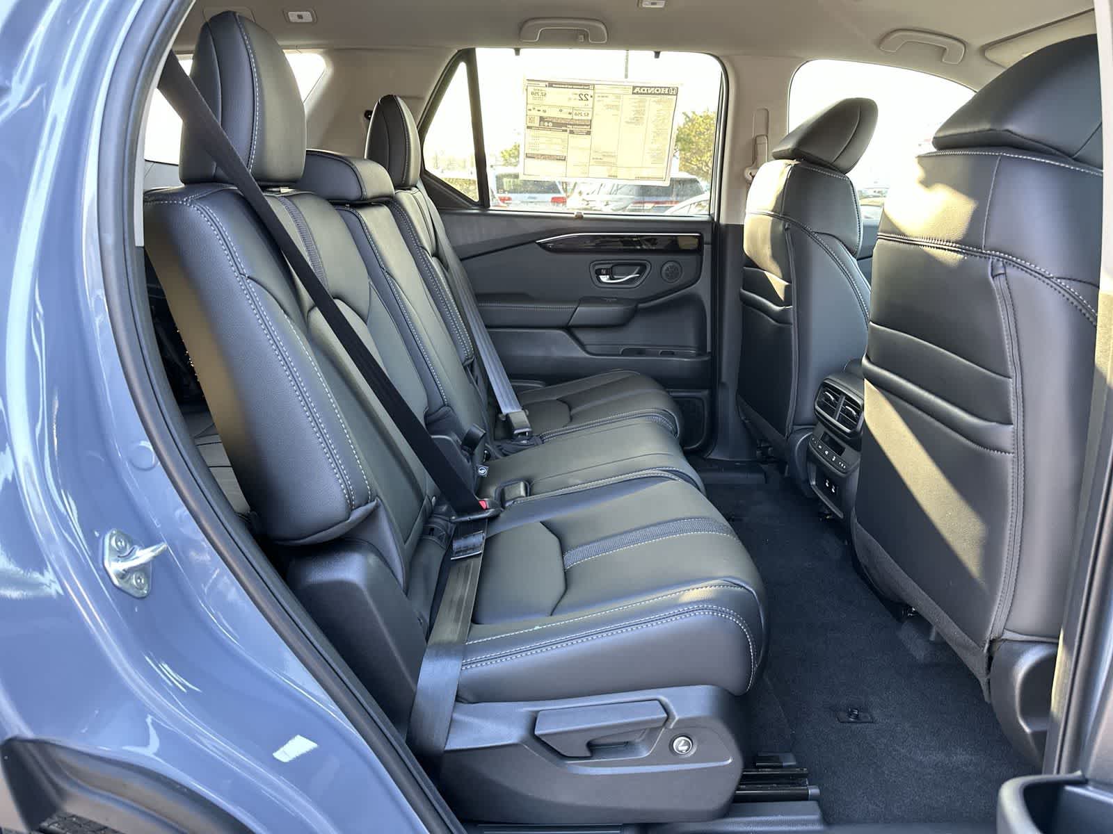 Thumbnail: 2026 Honda Pilot - 13
