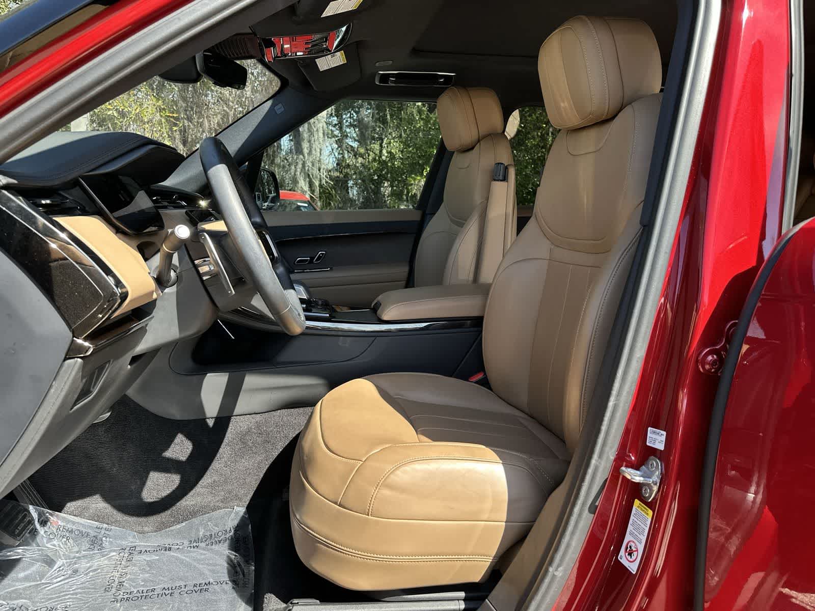 Thumbnail: 2023 Land Rover Range Rover Sport - 10