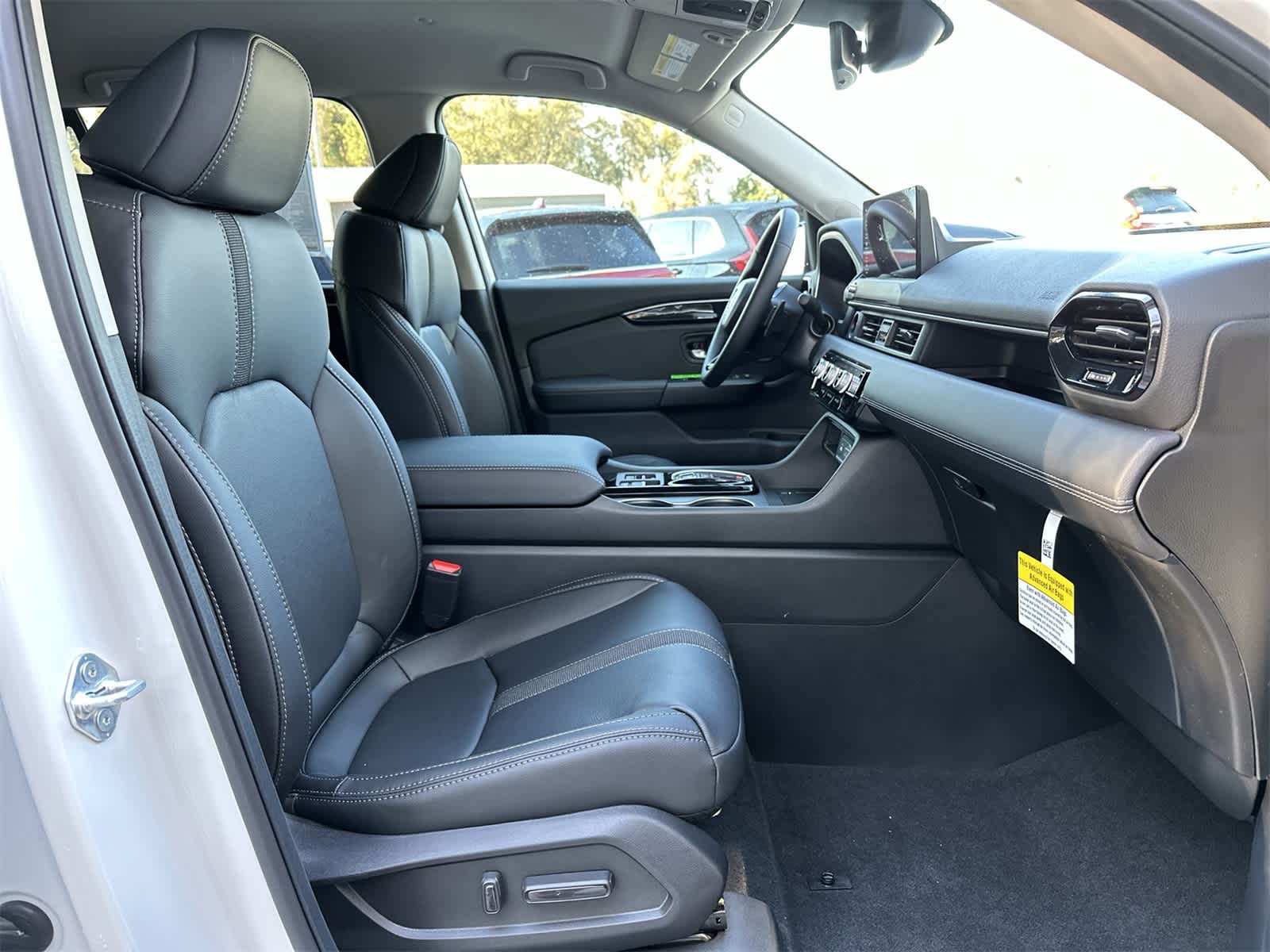 Thumbnail: 2026 Honda Pilot - 15