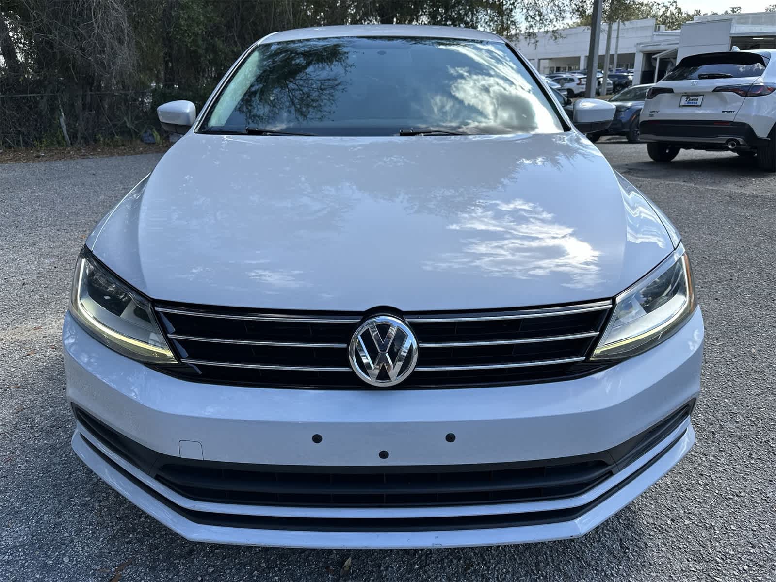 Thumbnail: 2017 Volkswagen Jetta - 6