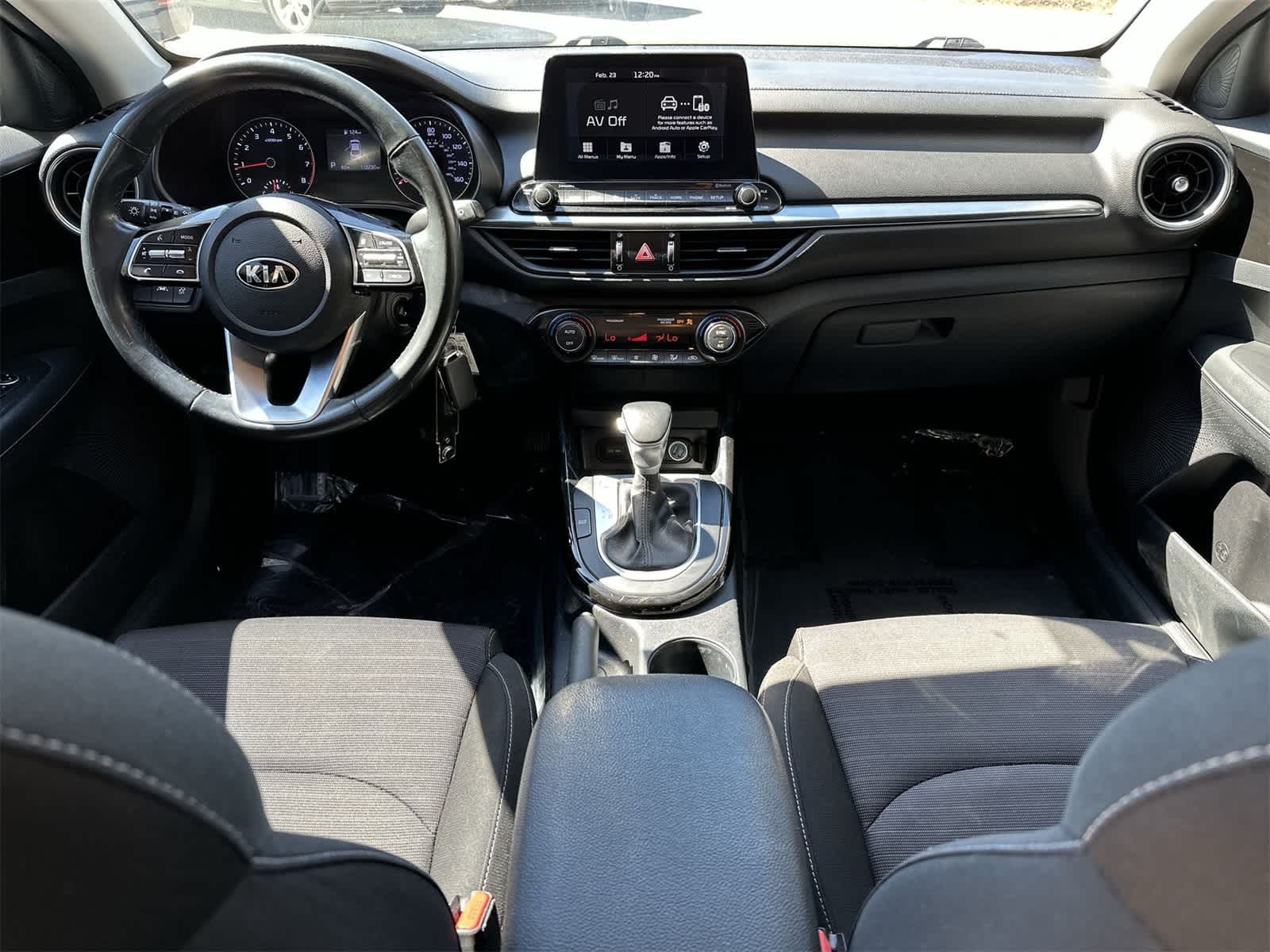 Thumbnail: 2019 Kia Forte - 15