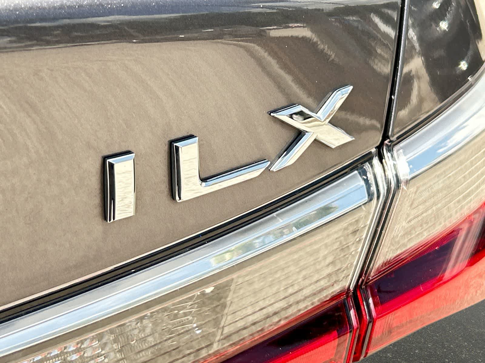 Thumbnail: 2020 Acura ILX - 8
