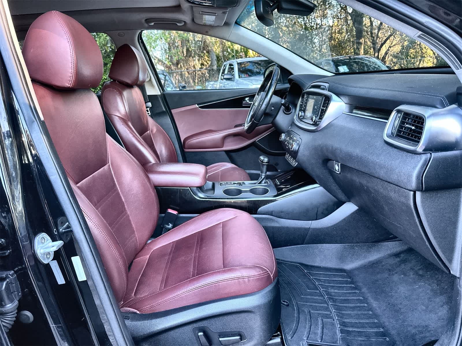 Thumbnail: 2018 Kia Sorento - 14