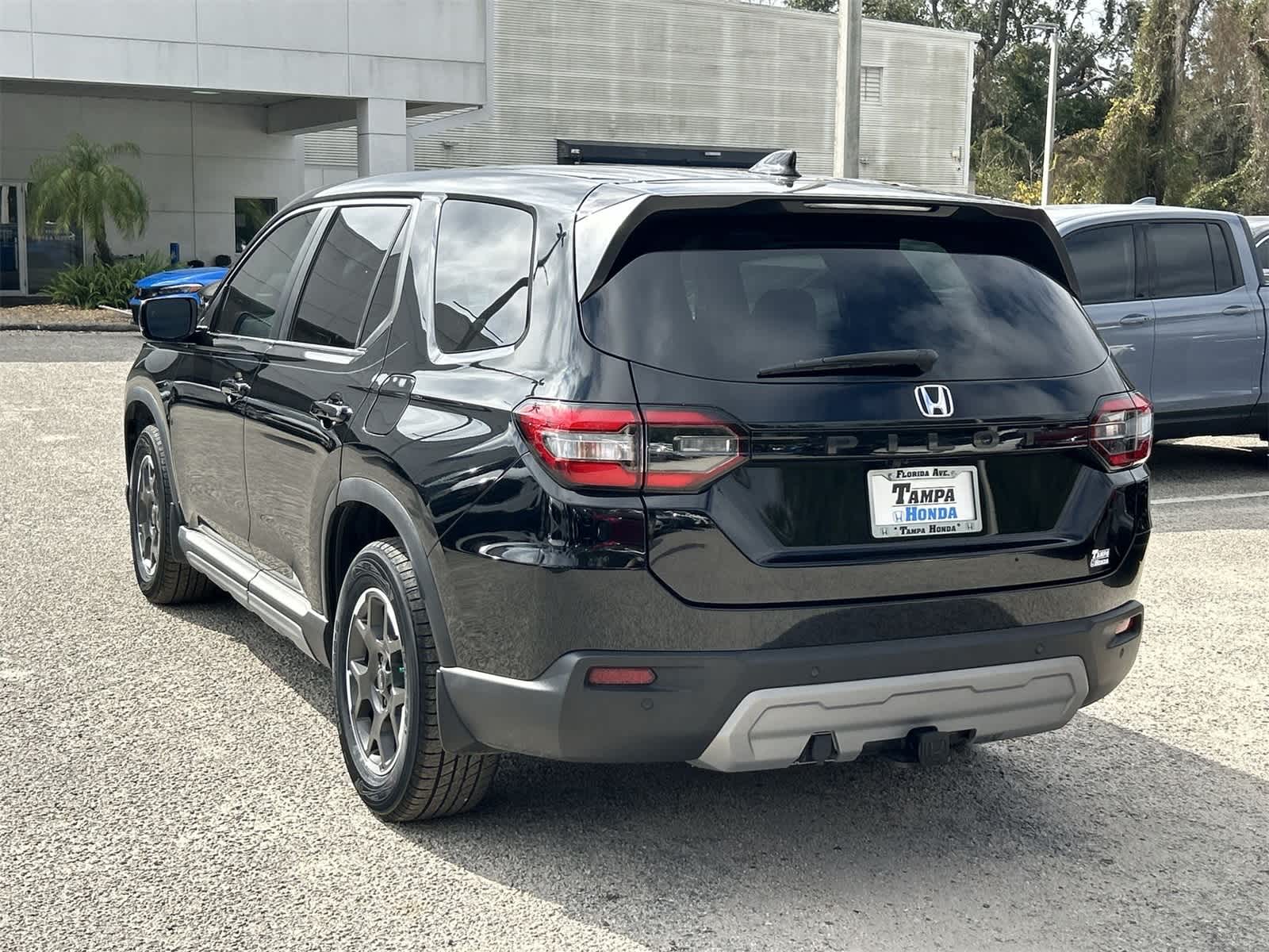 Thumbnail: 2024 Honda Pilot - 4