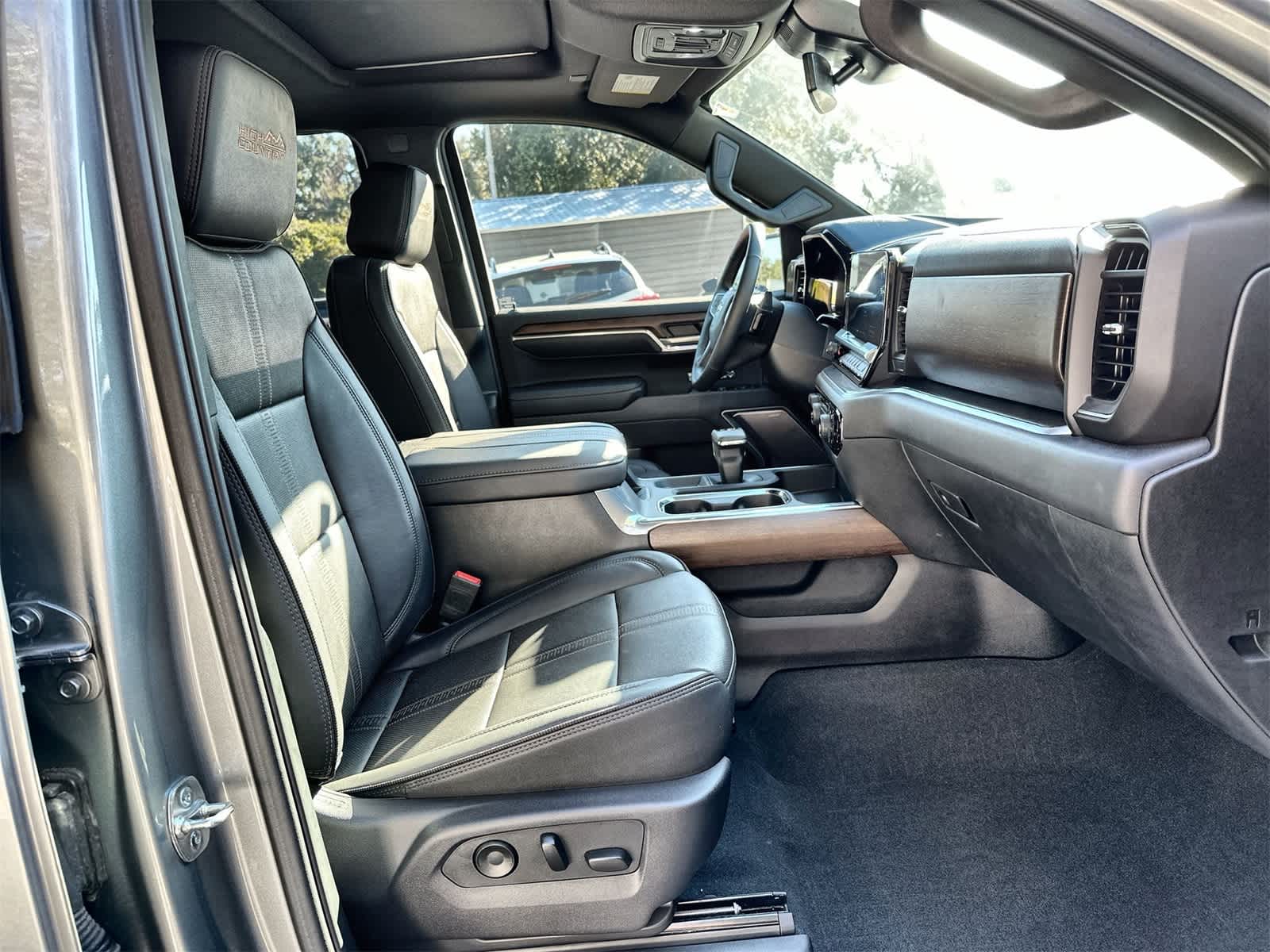 Thumbnail: 2025 Chevrolet Silverado 1500 - 13