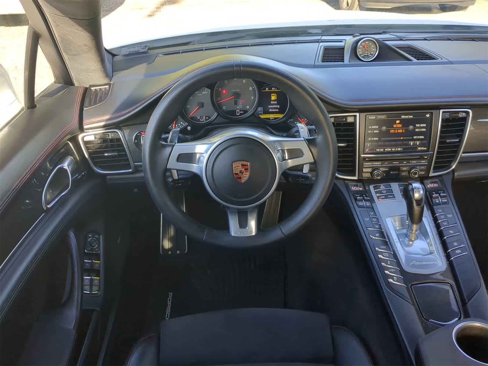 Thumbnail: 2016 Porsche Panamera - 15