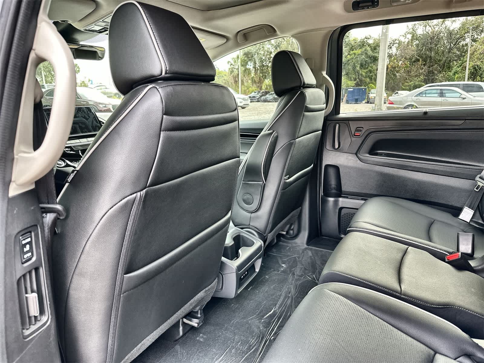 Thumbnail: 2026 Honda Odyssey - 12