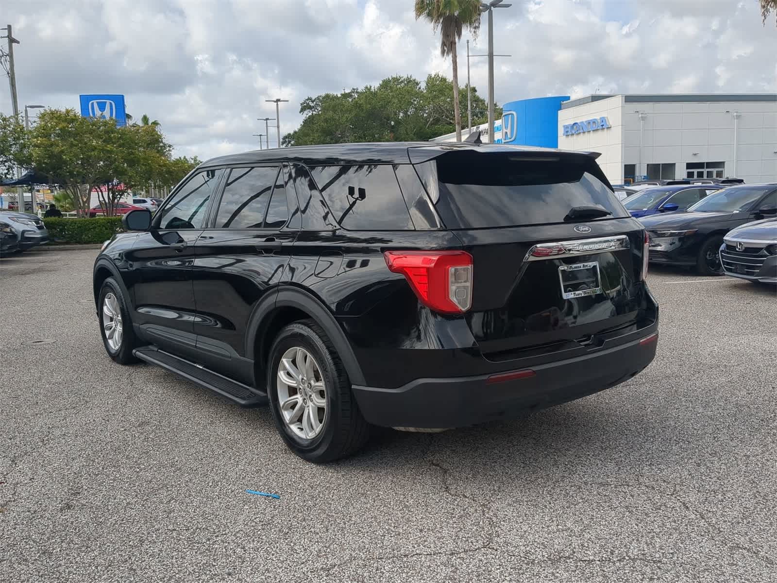 Thumbnail: 2021 Ford Explorer - 4