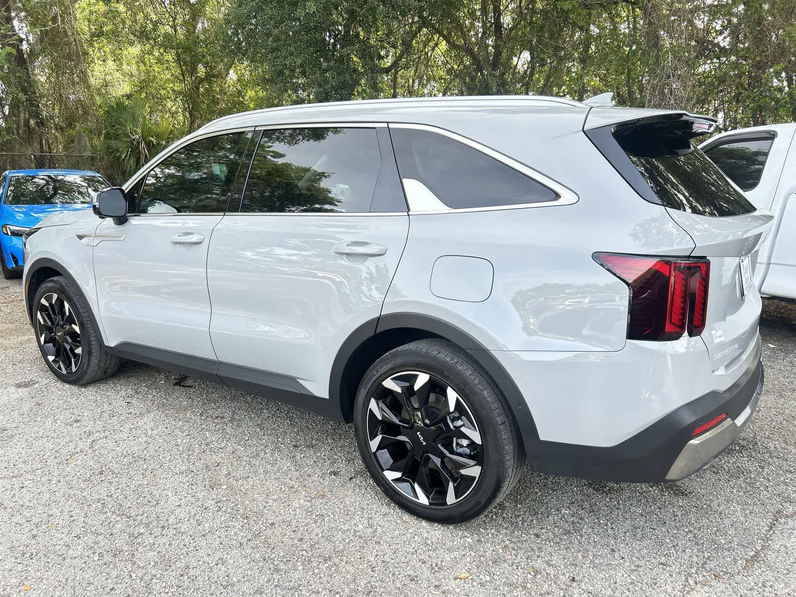 Thumbnail: 2025 Kia Sorento - 6