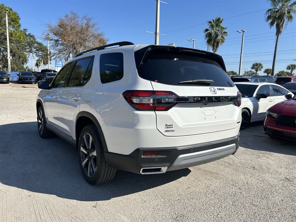 New 2025 Honda Pilot Touring SUV