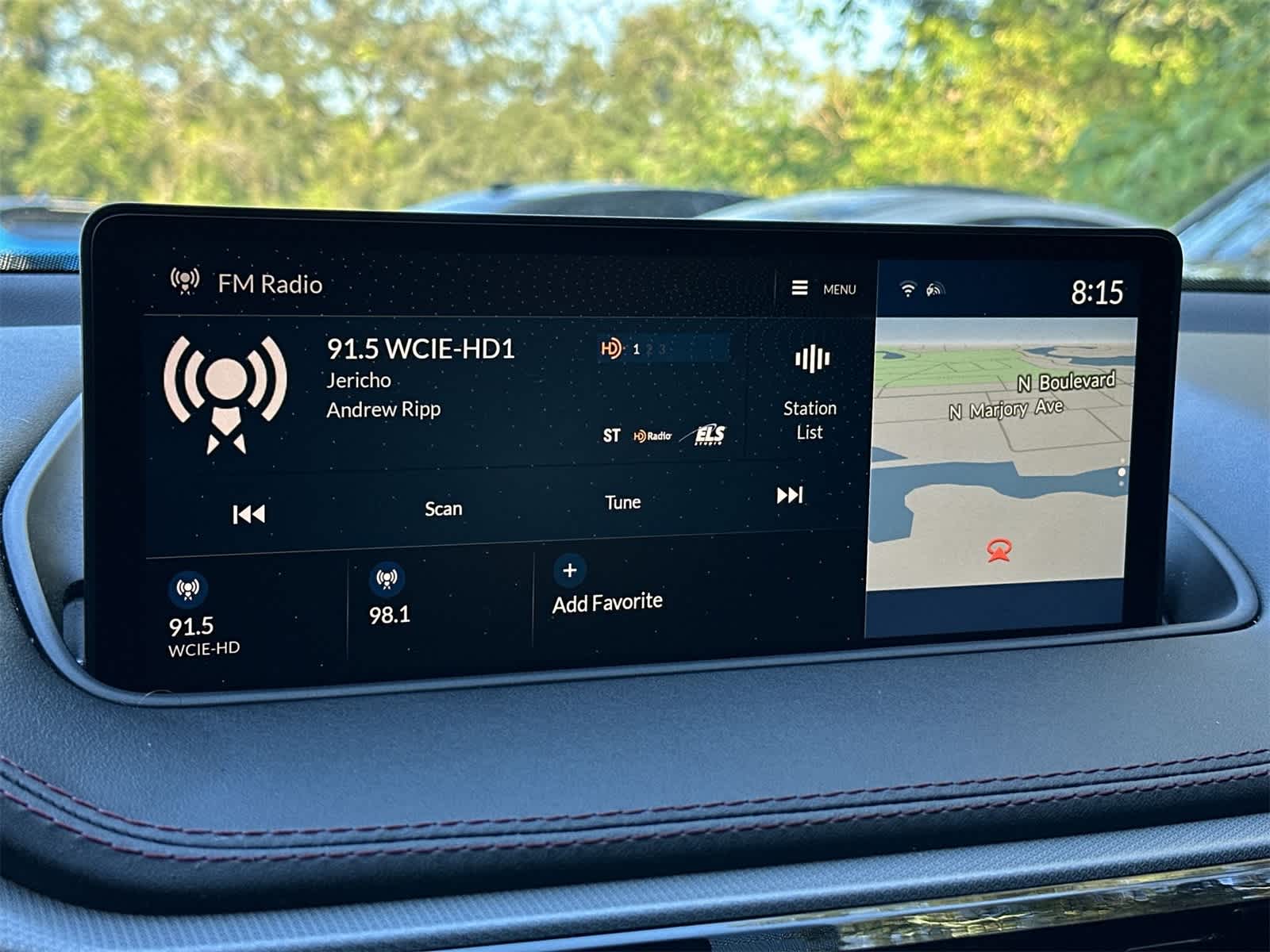 Thumbnail: 2022 Acura MDX - 4