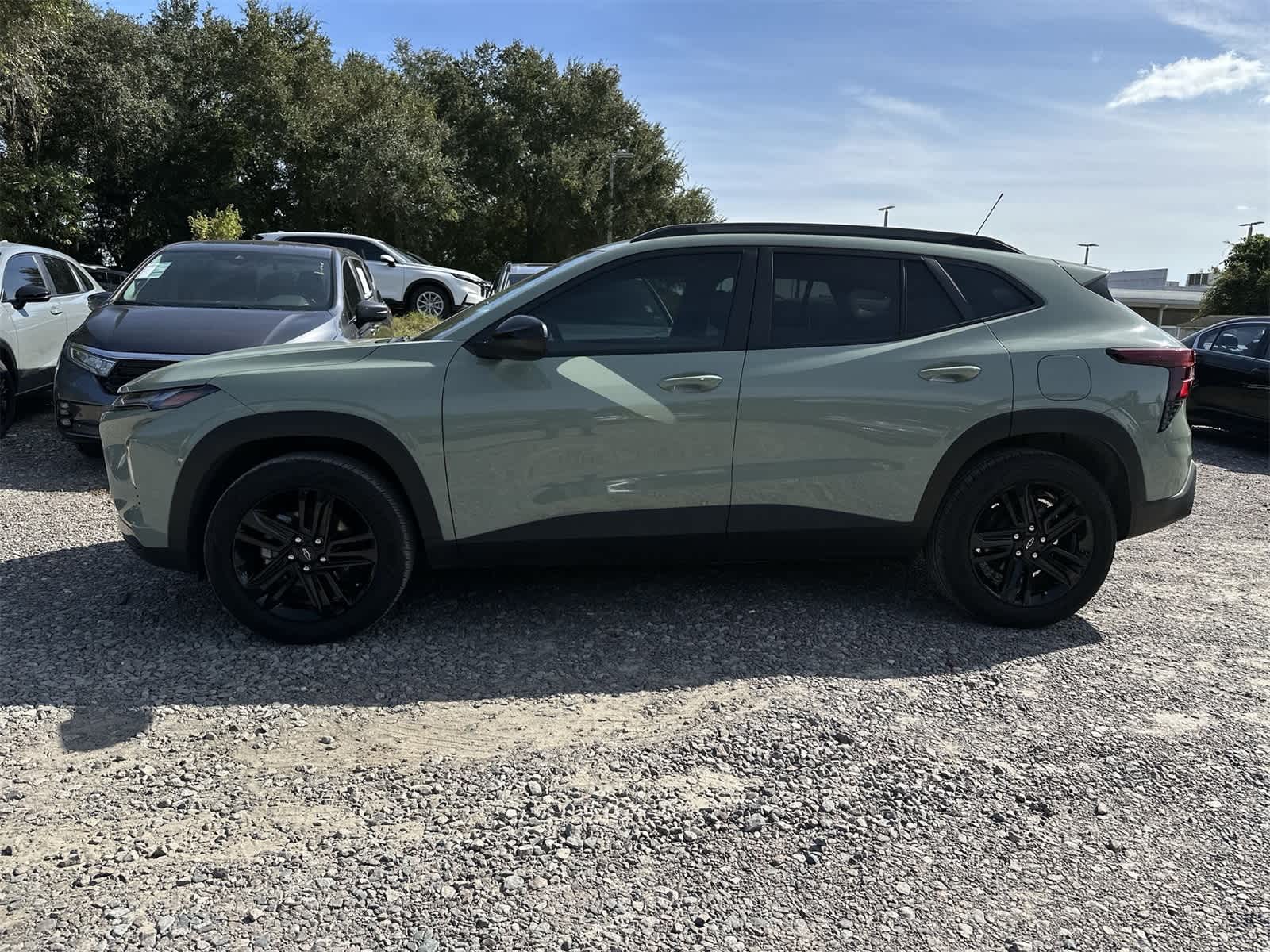 Thumbnail: 2025 Chevrolet Trax - 8