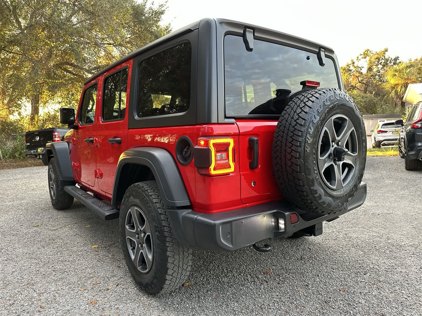 Thumbnail: 2019 Jeep Wrangler - 4