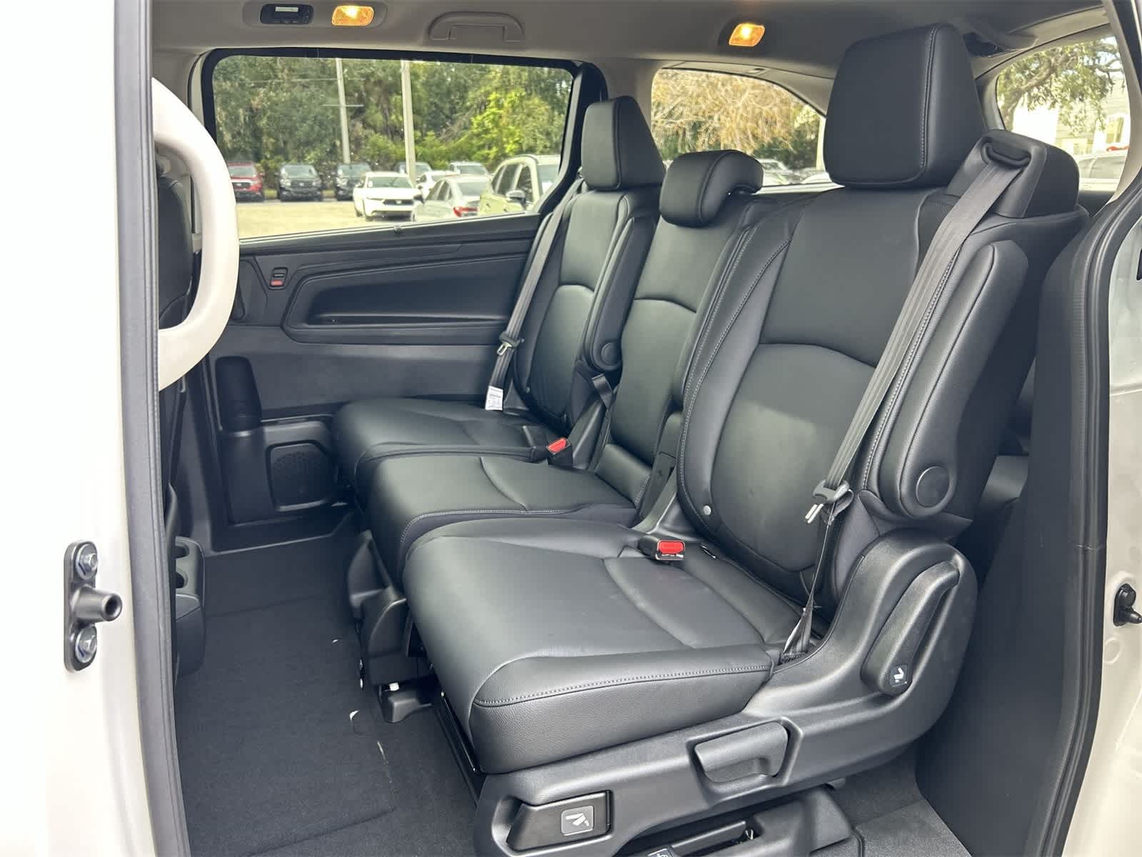 Thumbnail: 2026 Honda Odyssey - 13
