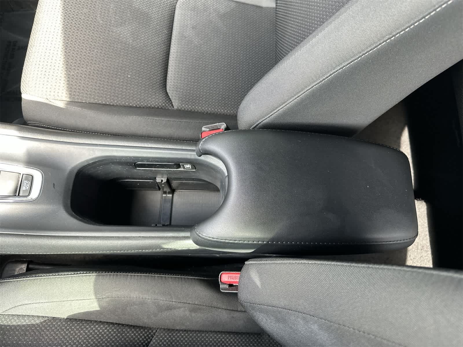 Thumbnail: 2022 Honda HR-V - 16