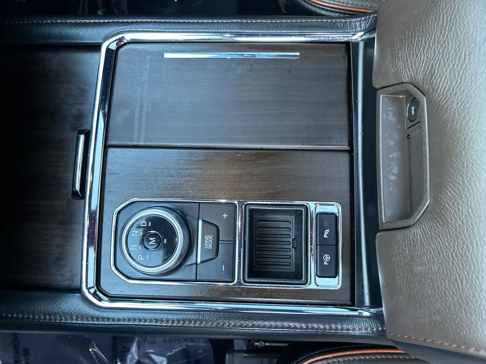 Thumbnail: 2021 Ford Expedition - 17