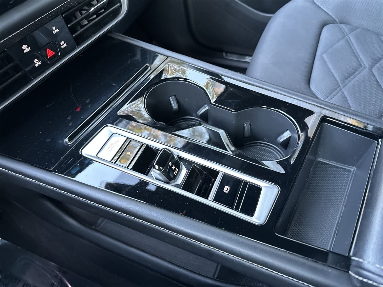 Thumbnail: 2024 Volkswagen Atlas - 17