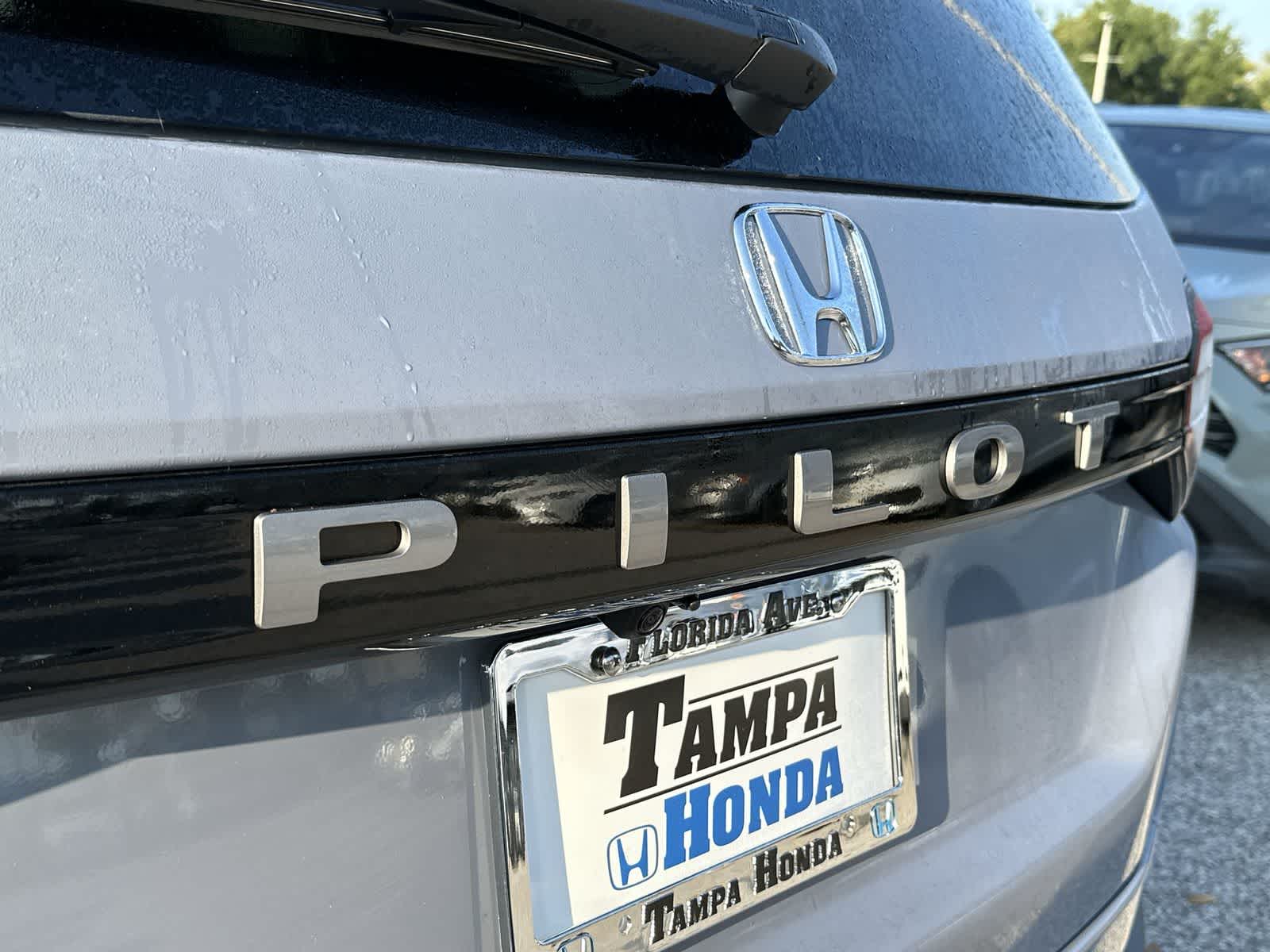 Thumbnail: 2026 Honda Pilot - 8
