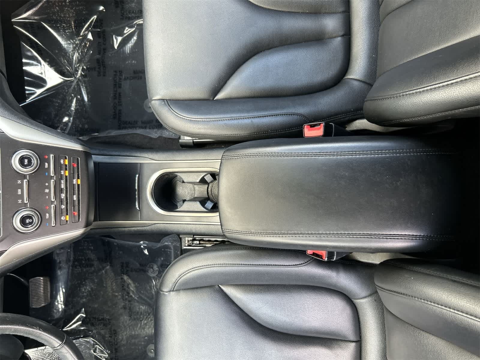 Thumbnail: 2017 Lincoln MKC - 22