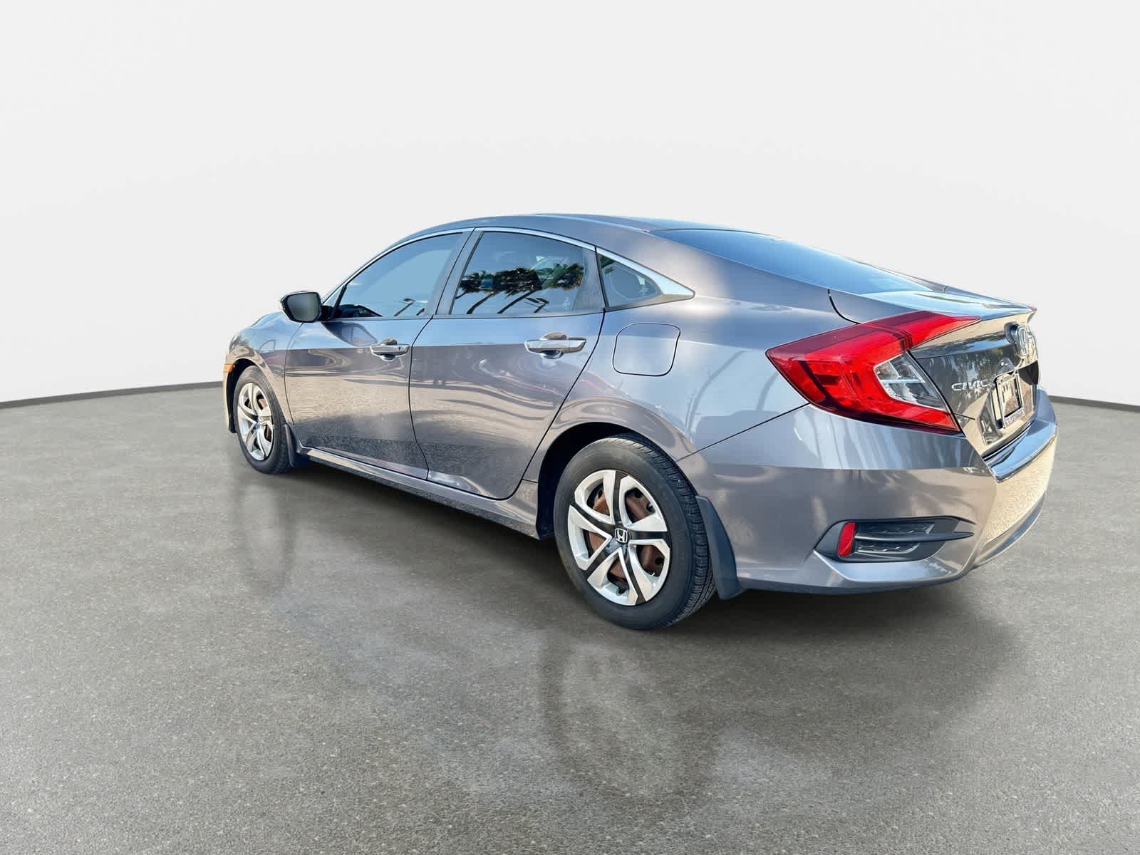 Thumbnail: 2016 Honda Civic - 6