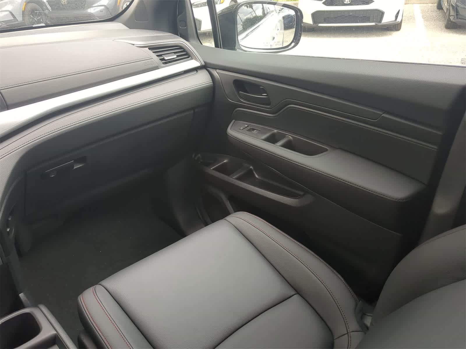 Thumbnail: 2025 Honda Odyssey - 18