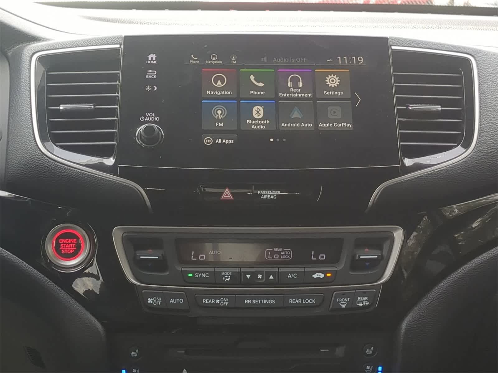 Thumbnail: 2019 Honda Pilot - 17