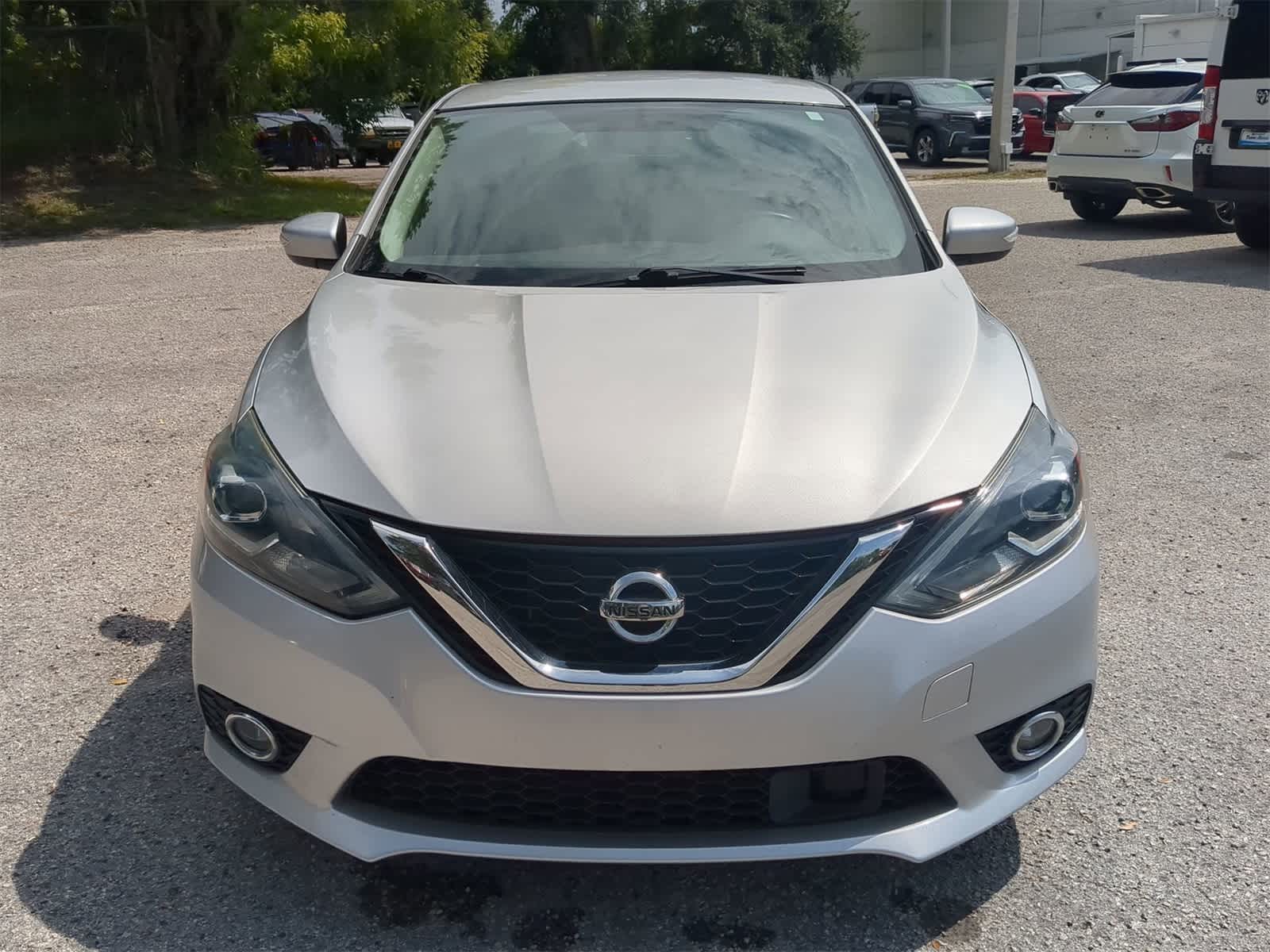 Thumbnail: 2018 Nissan Sentra - 10