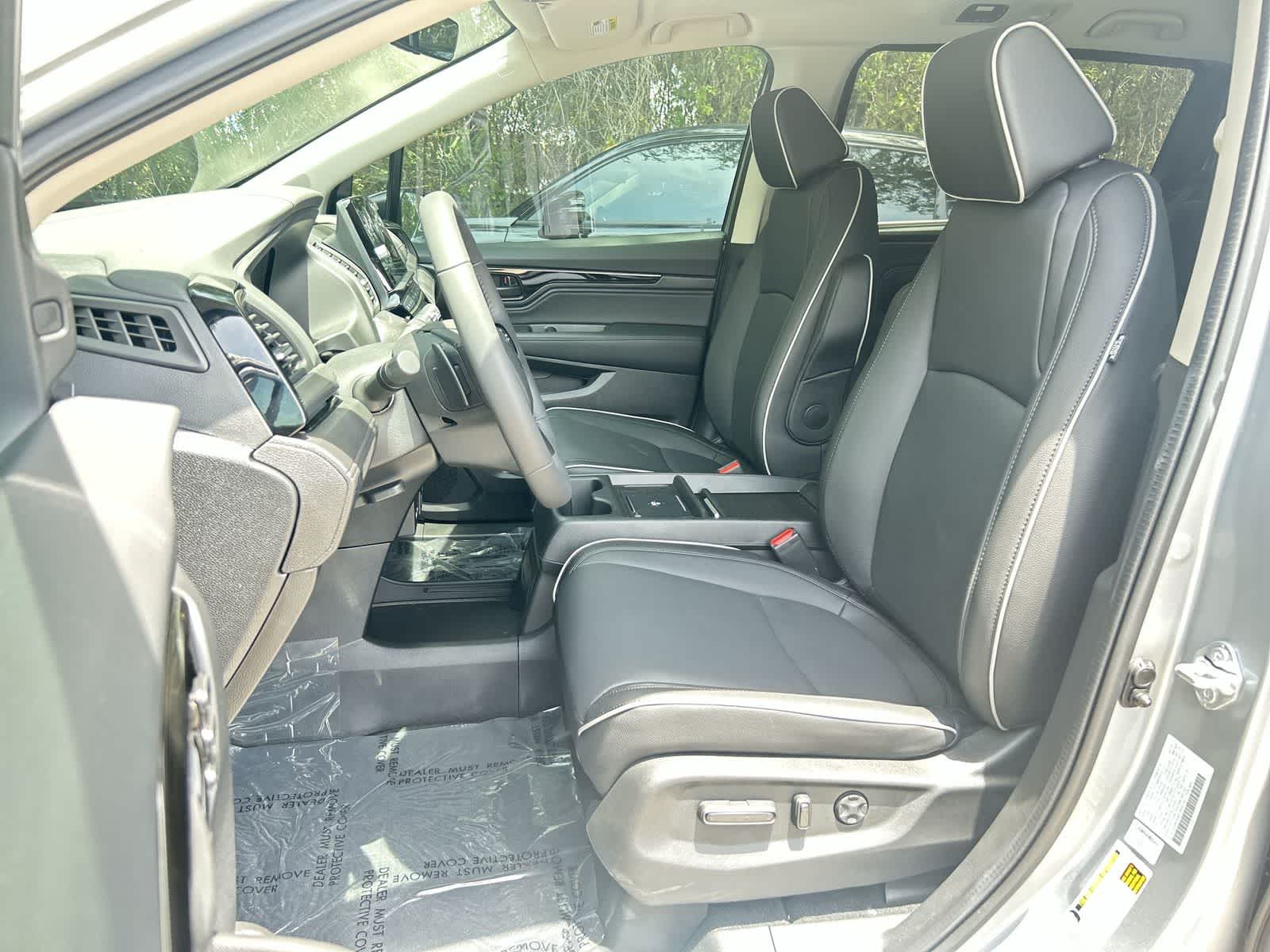 Thumbnail: 2026 Honda Odyssey - 11