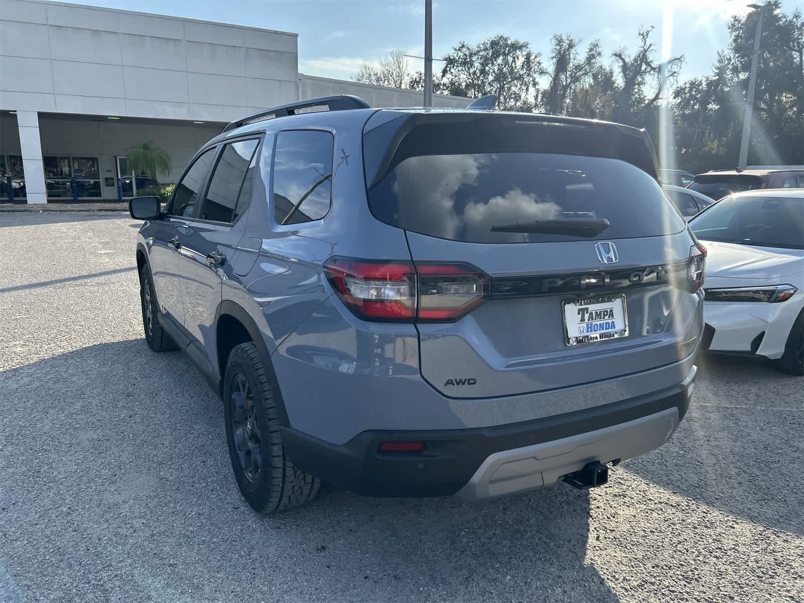 Thumbnail: 2025 Honda Pilot - 4