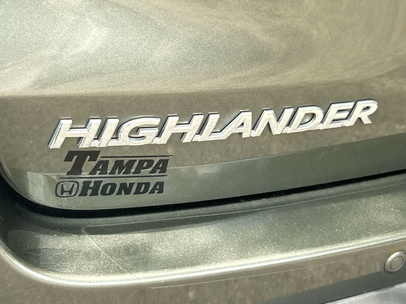 Thumbnail: 2014 Toyota Highlander - 8