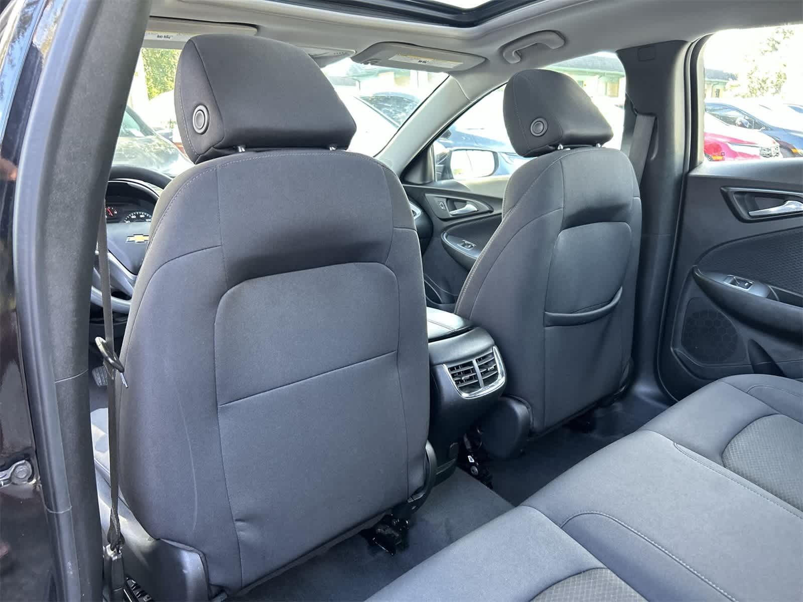 Thumbnail: 2023 Chevrolet Malibu - 12