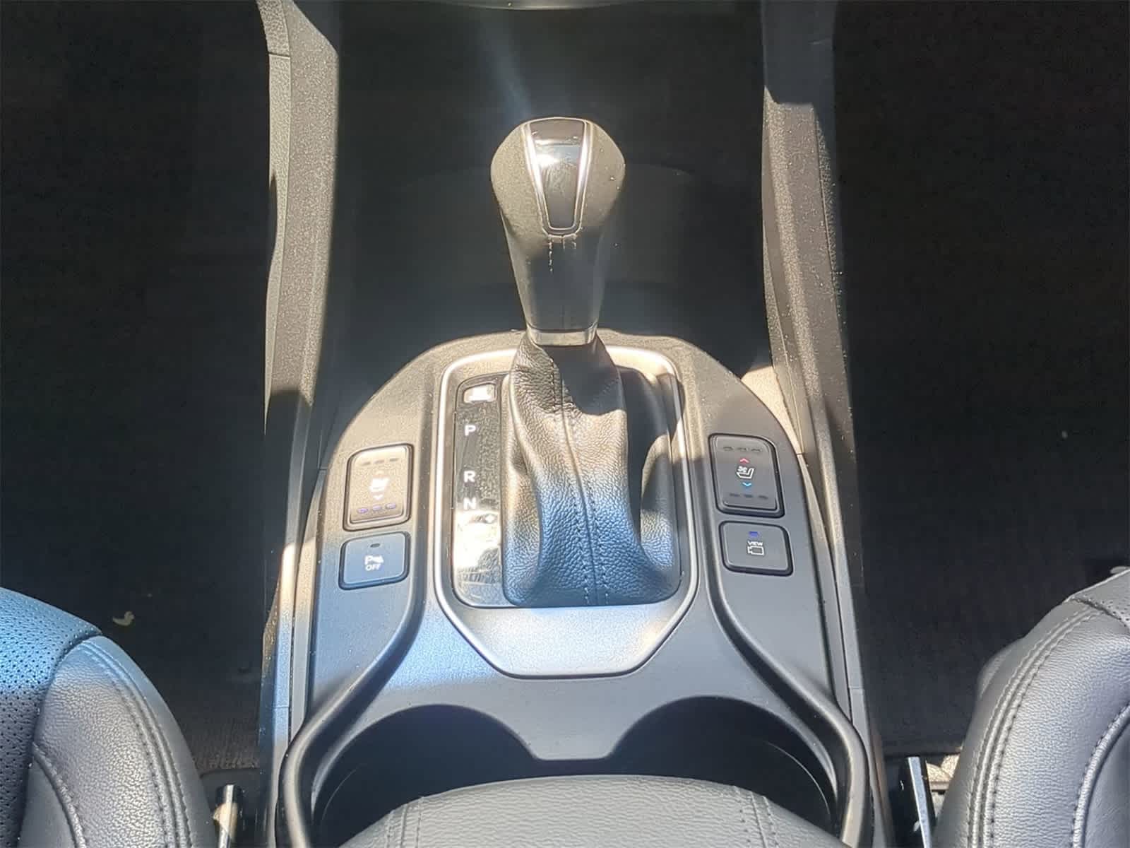 Thumbnail: 2018 Hyundai Santa Fe - 18