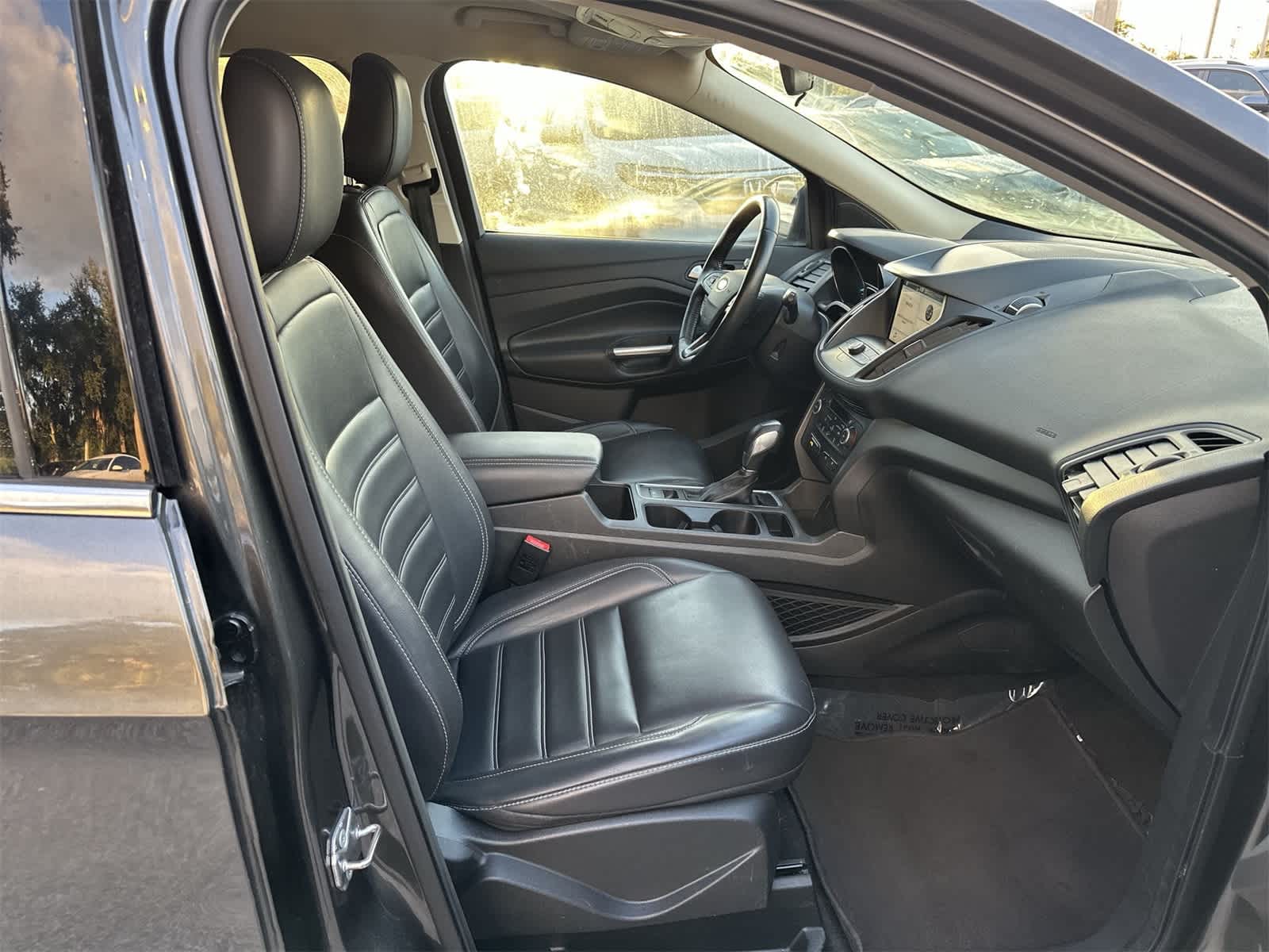 Thumbnail: 2019 Ford Escape - 20